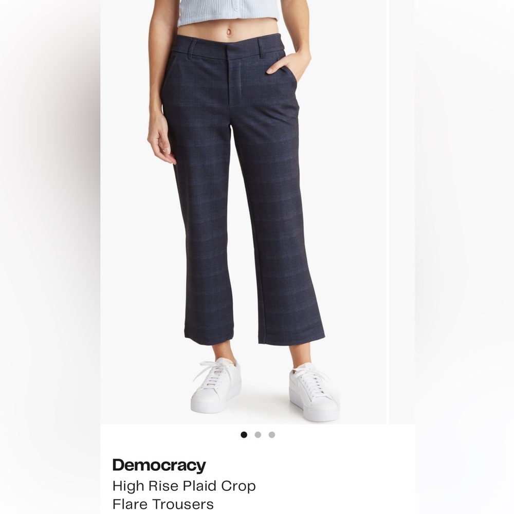 Democracy High Rise Plaid Crop Flare Trousers. size 12
Color: Indigo